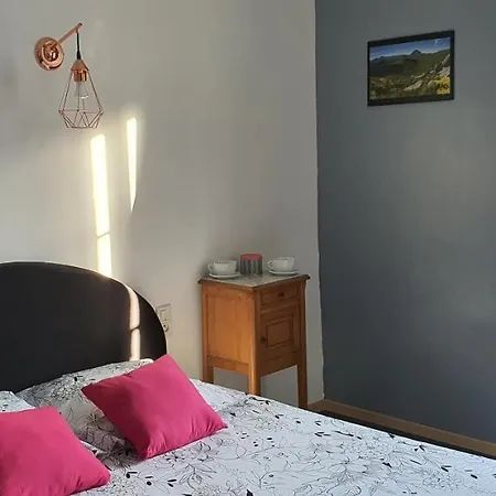 Hotel Grand De La Vallee 2*