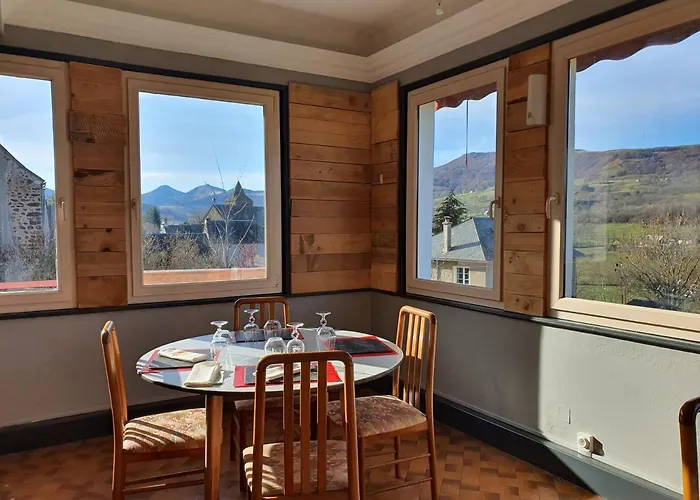 Grand De La Vallee 2*